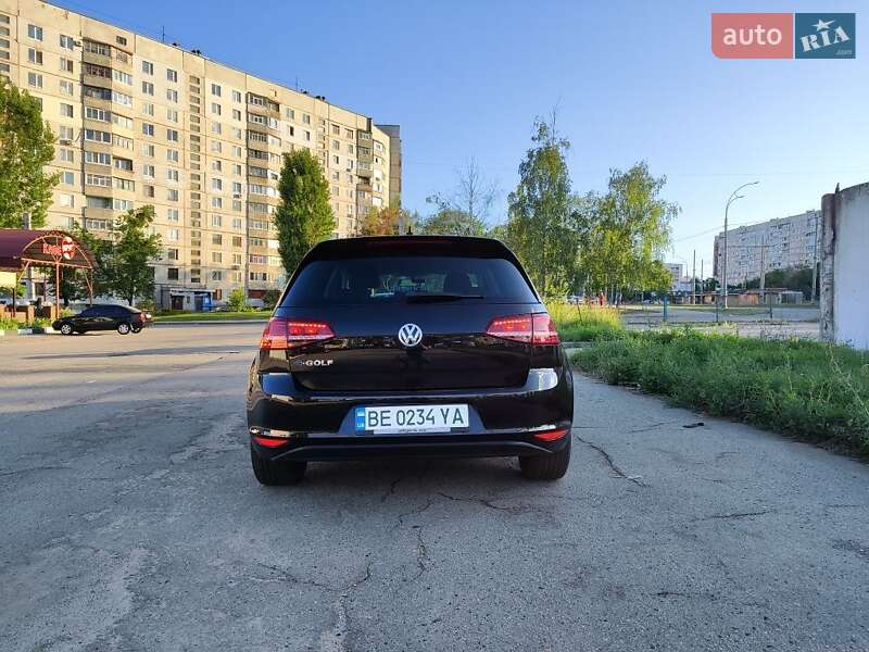 Хетчбек Volkswagen e-Golf 2015 в Харкові