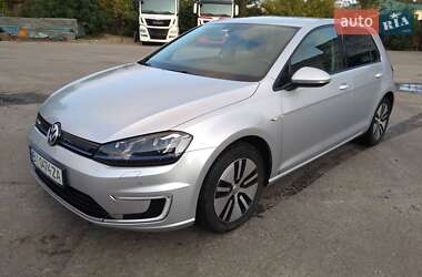 Volkswagen e-Golf 2016