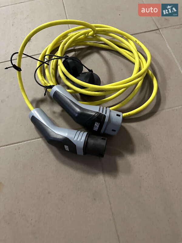 Хетчбек Volkswagen e-Golf 2014 в Луцьку