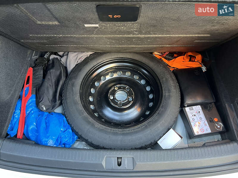 Хетчбек Volkswagen e-Golf 2017 в Одесі