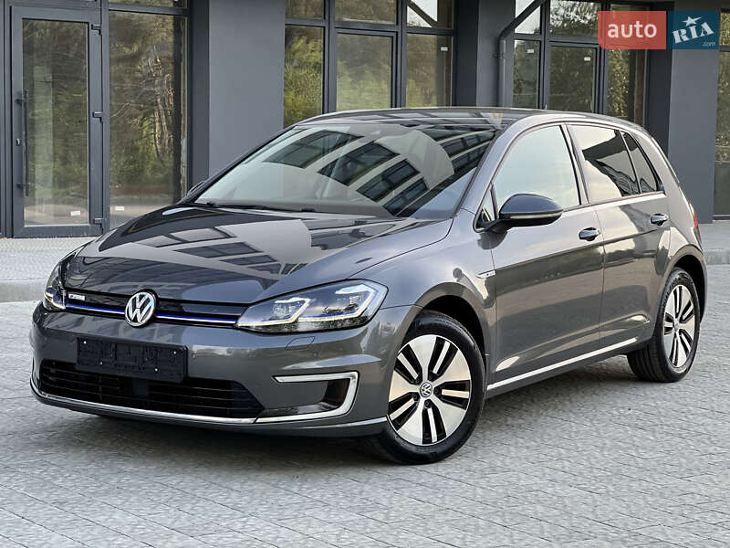 Хэтчбек Volkswagen e-Golf 2017 в Новояворовске