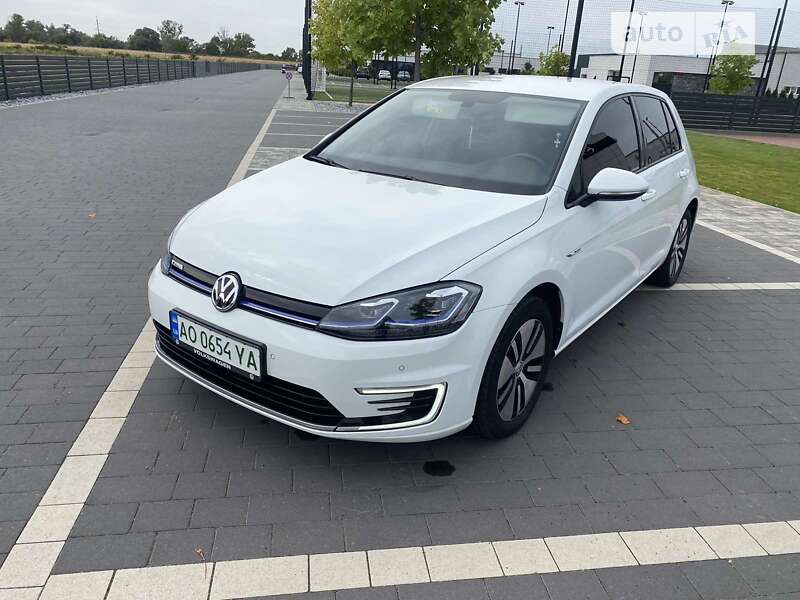 Хэтчбек Volkswagen e-Golf 2019 в Ужгороде