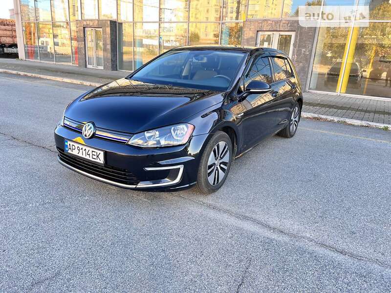 Хэтчбек Volkswagen e-Golf 2016 в Запорожье