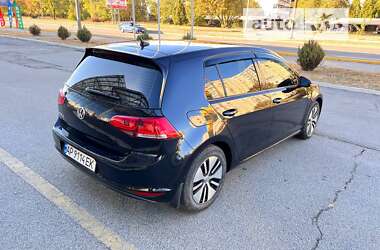 Хэтчбек Volkswagen e-Golf 2016 в Запорожье