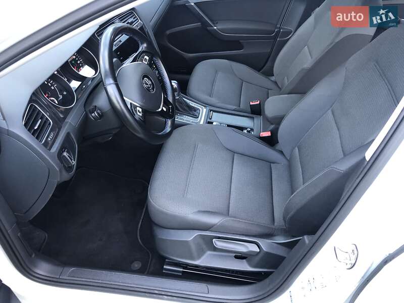 Хетчбек Volkswagen e-Golf 2019 в Камені-Каширському