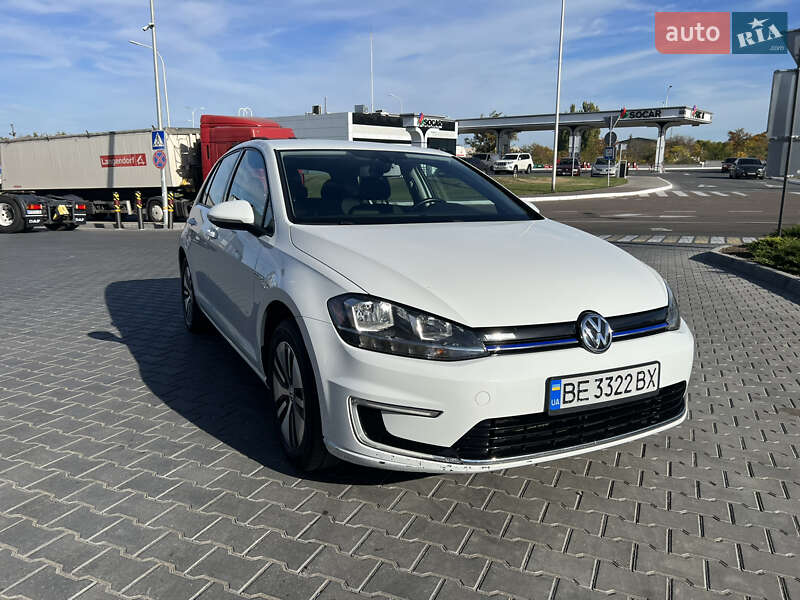 Хетчбек Volkswagen e-Golf 2017 в Одесі