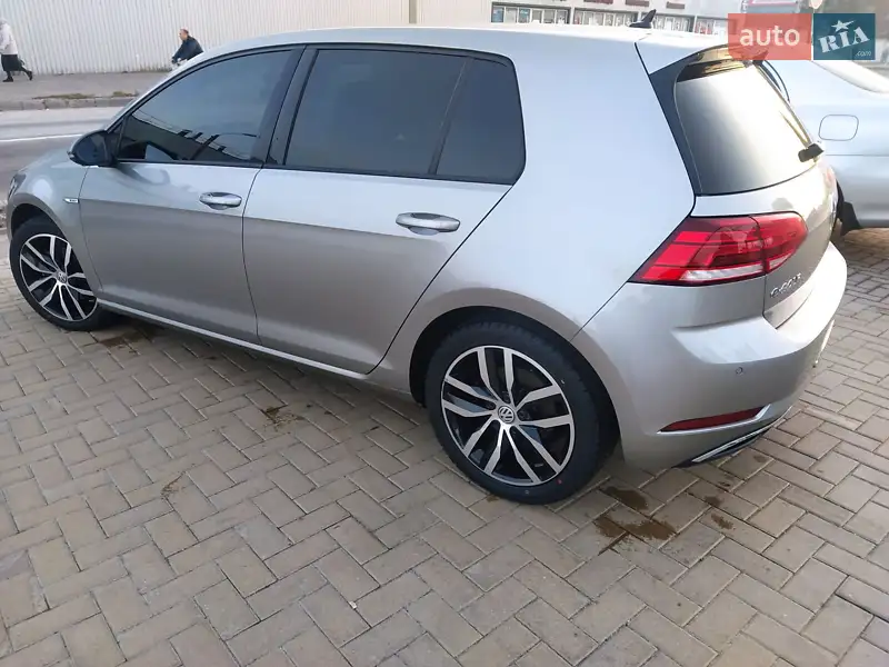 Volkswagen e-Golf
