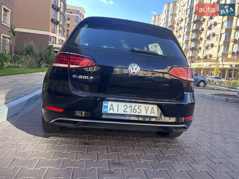 Хетчбек Volkswagen e-Golf 2017 в Софіївській Борщагівці
