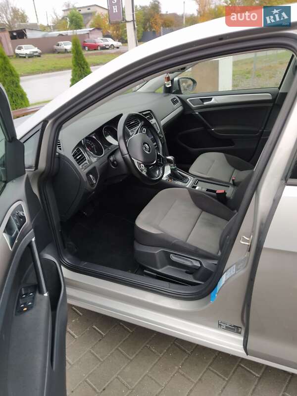 Хетчбек Volkswagen e-Golf 2014 в Кам'янець-Подільському