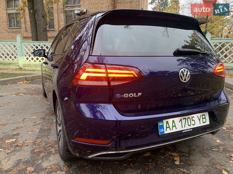 Хетчбек Volkswagen e-Golf 2019 в Києві