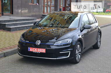 Volkswagen e-Golf 2015