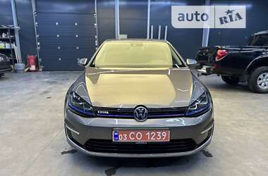 Хэтчбек Volkswagen e-Golf 2014 в Черновцах