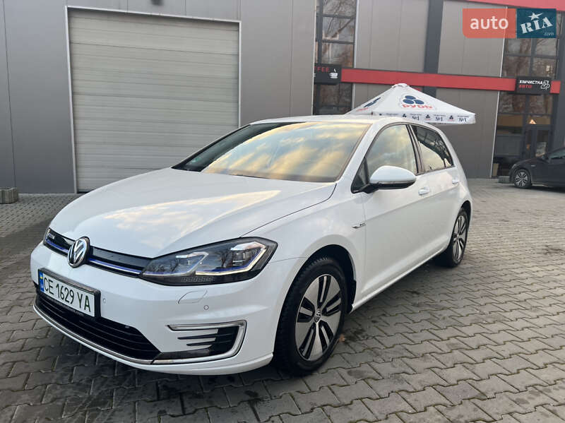 Хэтчбек Volkswagen e-Golf 2020 в Новоселице
