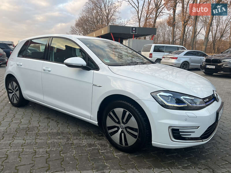 Хэтчбек Volkswagen e-Golf 2020 в Новоселице