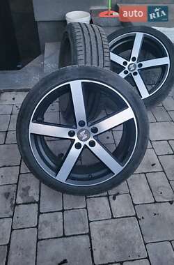 Хэтчбек Volkswagen e-Golf 2014 в Ужгороде