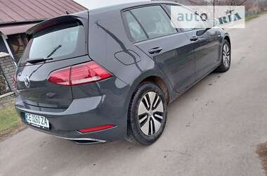 Хэтчбек Volkswagen e-Golf 2020 в Хотине