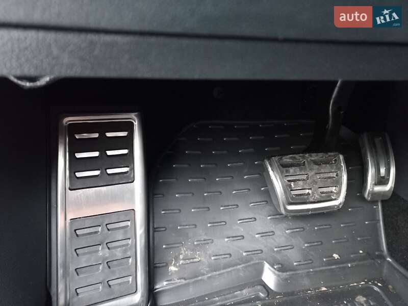 Хэтчбек Volkswagen e-Golf 2020 в Житомире