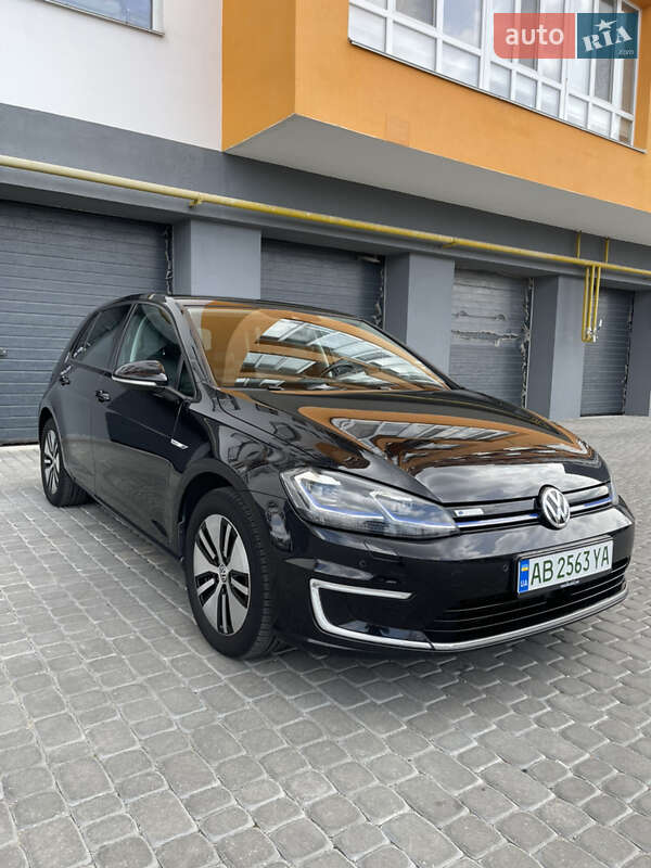 Хэтчбек Volkswagen e-Golf 2018 в Виннице