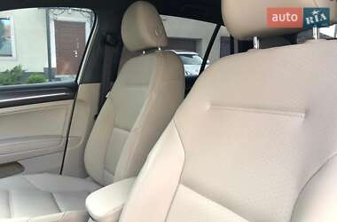 Хэтчбек Volkswagen e-Golf 2017 в 