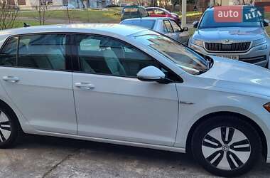 Хэтчбек Volkswagen e-Golf 2017 в Киеве