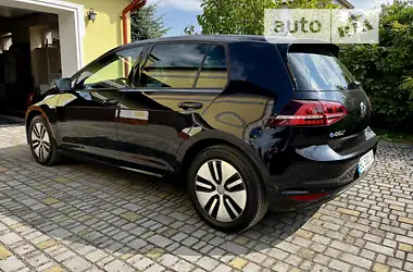 Volkswagen e-Golf 2015