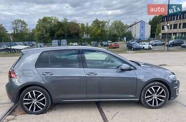 Хетчбек Volkswagen e-Golf 2019 в Ужгороді
