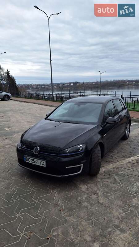 Хэтчбек Volkswagen e-Golf 2017 в Тернополе фото 8 Хэтчбек Volkswagen e-Golf 2017 в Тернополе