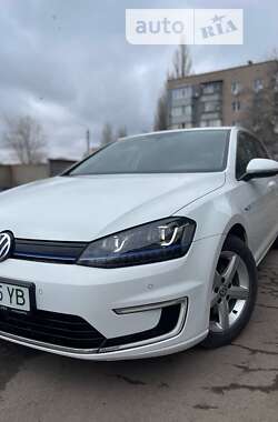 Хэтчбек Volkswagen e-Golf 2014 в Кривом Роге