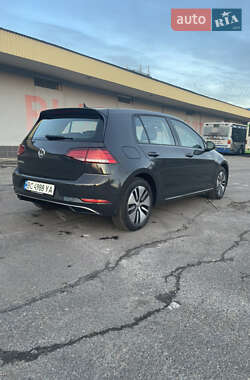 Хэтчбек Volkswagen e-Golf 2020 в 