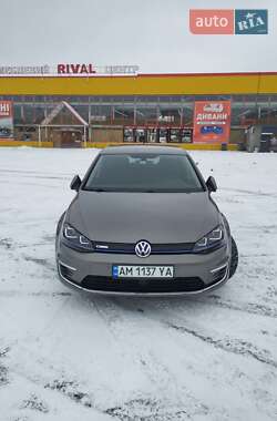 Хэтчбек Volkswagen e-Golf 2016 в Житомире