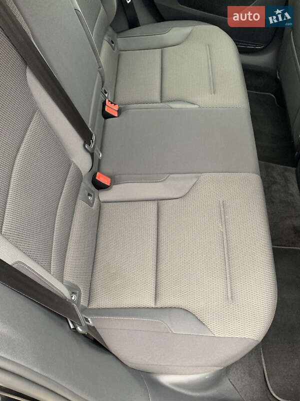 Хетчбек Volkswagen e-Golf 2020 в Києві