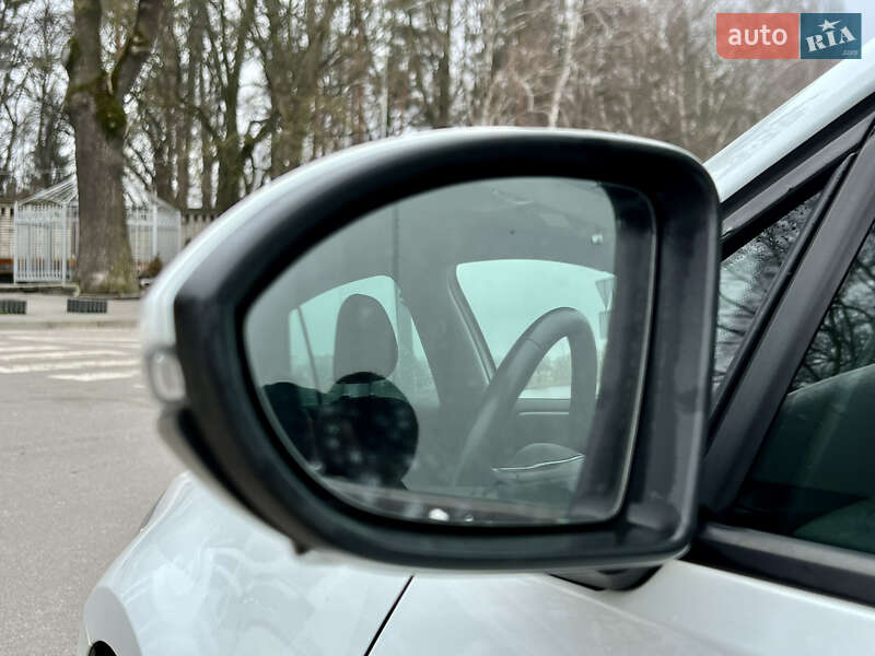 Хэтчбек Volkswagen e-Golf 2019 в Виннице