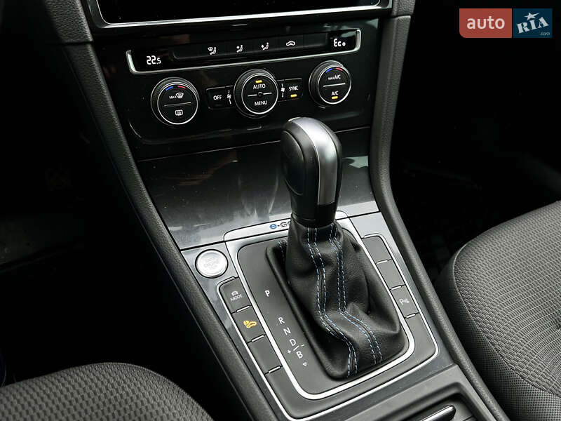 Хэтчбек Volkswagen e-Golf 2019 в Виннице