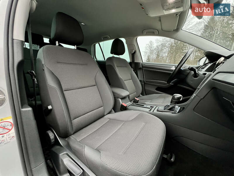 Хэтчбек Volkswagen e-Golf 2019 в Виннице