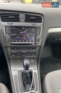 Volkswagen e-Golf 2015 Volkswagen e-Golf 2015
