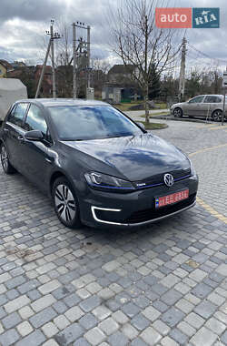 Хетчбек Volkswagen e-Golf 2015 в 