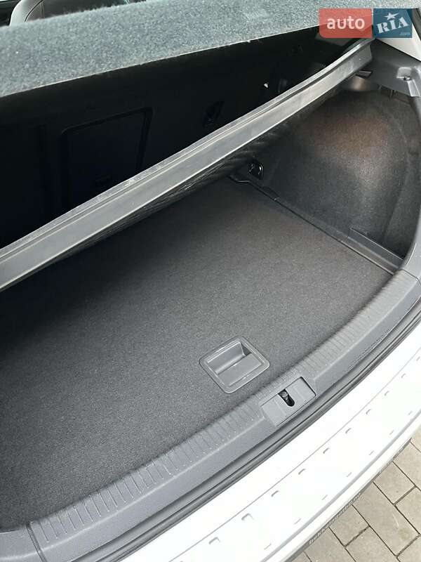 Хетчбек Volkswagen e-Golf 2018 в Рівному