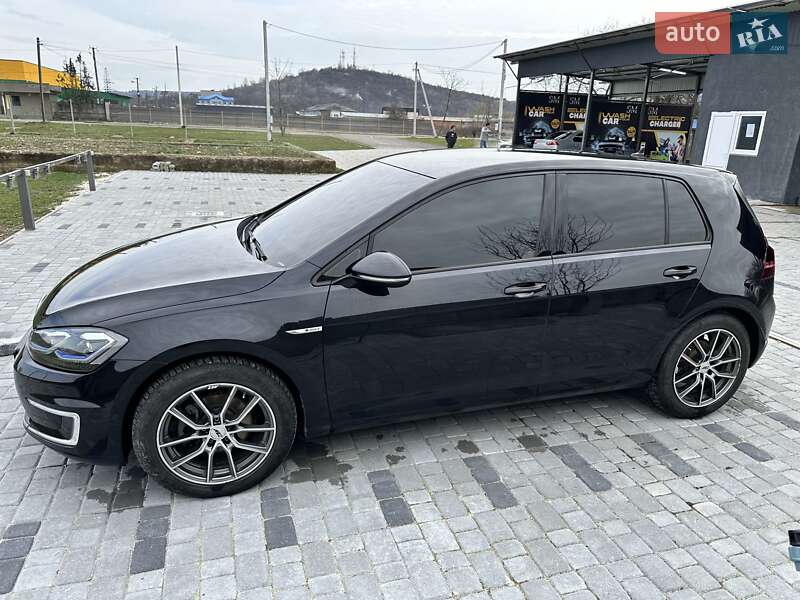 Хэтчбек Volkswagen e-Golf 2018 в Мукачево