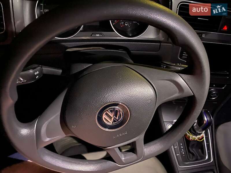Хэтчбек Volkswagen e-Golf 2016 в Днепре