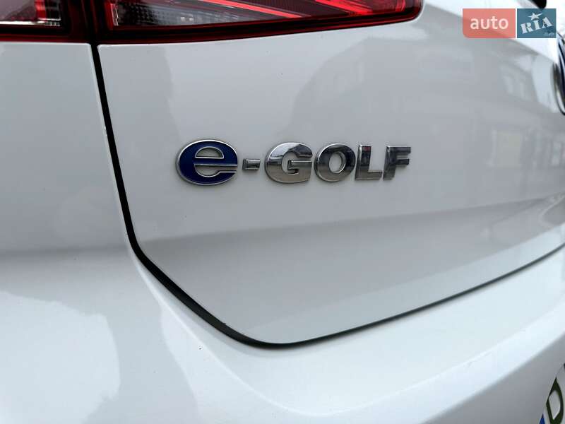 Хэтчбек Volkswagen e-Golf 2016 в Хороле фото 13 Хэтчбек Volkswagen e-Golf 2016 в Хороле