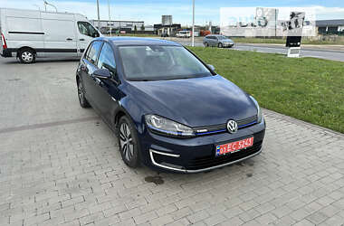 Хэтчбек Volkswagen e-Golf 2015 в Львове