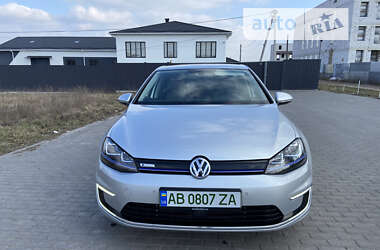 Volkswagen e-Golf 2015