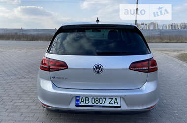 Хетчбек Volkswagen e-Golf 2015 в Вінниці