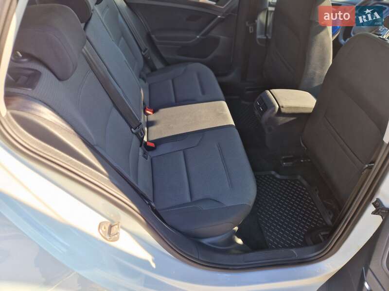 Хэтчбек Volkswagen e-Golf 2018 в Виннице фото 22 Хэтчбек Volkswagen e-Golf 2018 в Виннице