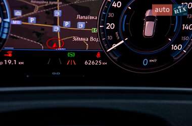 Хетчбек Volkswagen e-Golf 2018 в 