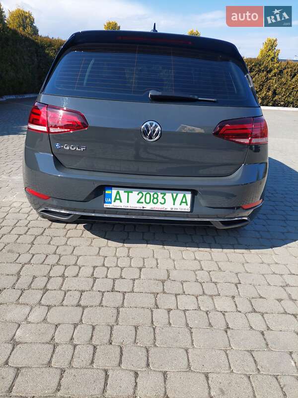 Хэтчбек Volkswagen e-Golf 2018 в Долине