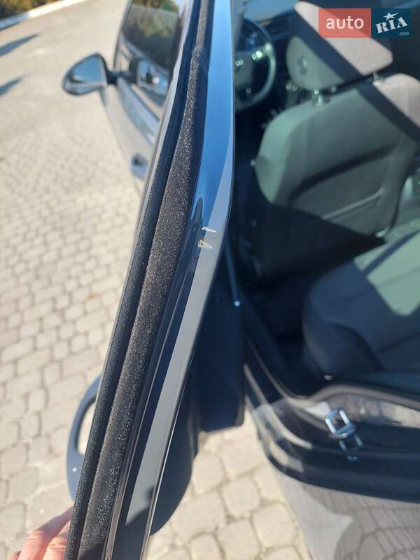 Хэтчбек Volkswagen e-Golf 2018 в Долине