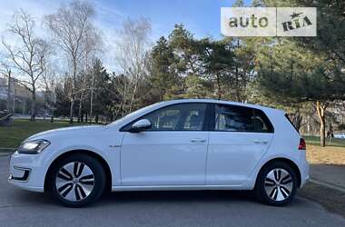 Хетчбек Volkswagen e-Golf 2014 в Дніпрі