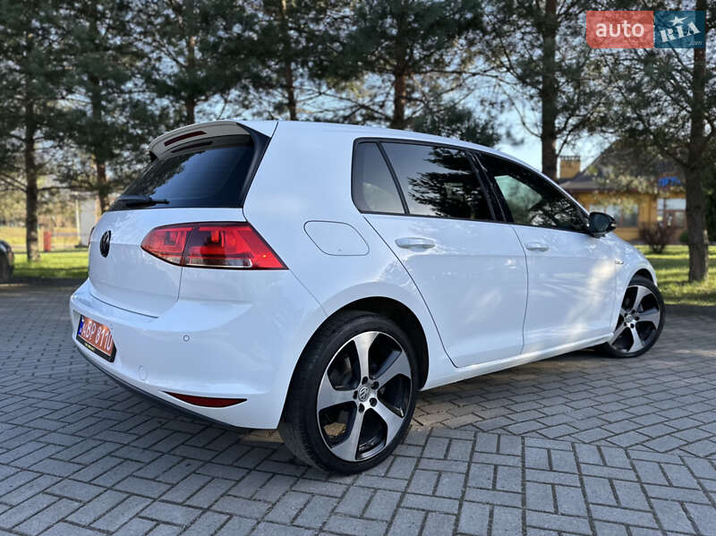 Хетчбек Volkswagen e-Golf 2015 в Дрогобичі