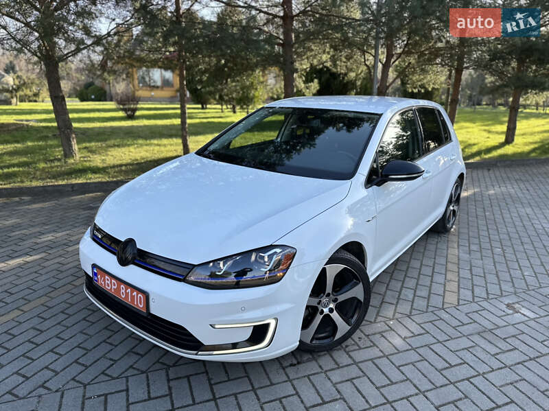 Хетчбек Volkswagen e-Golf 2015 в Дрогобичі